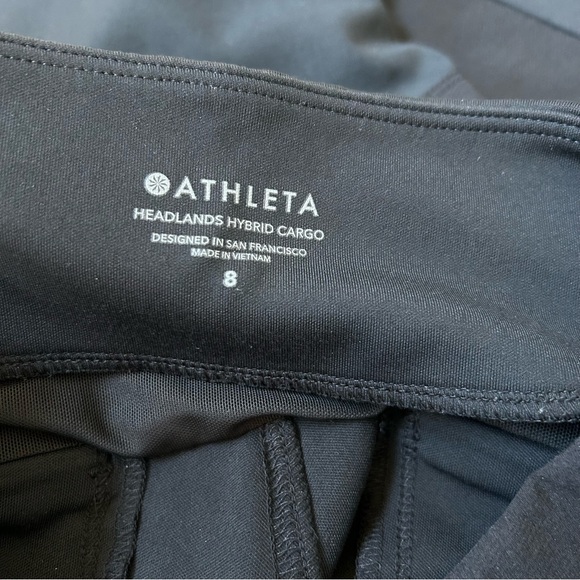 NWOT Athleta Headlands Hybrid Cargo Tights, Black Size 8 - Picture 10 of 12